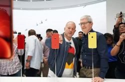 心痛!各大电商平台竞相下调iPhone售价